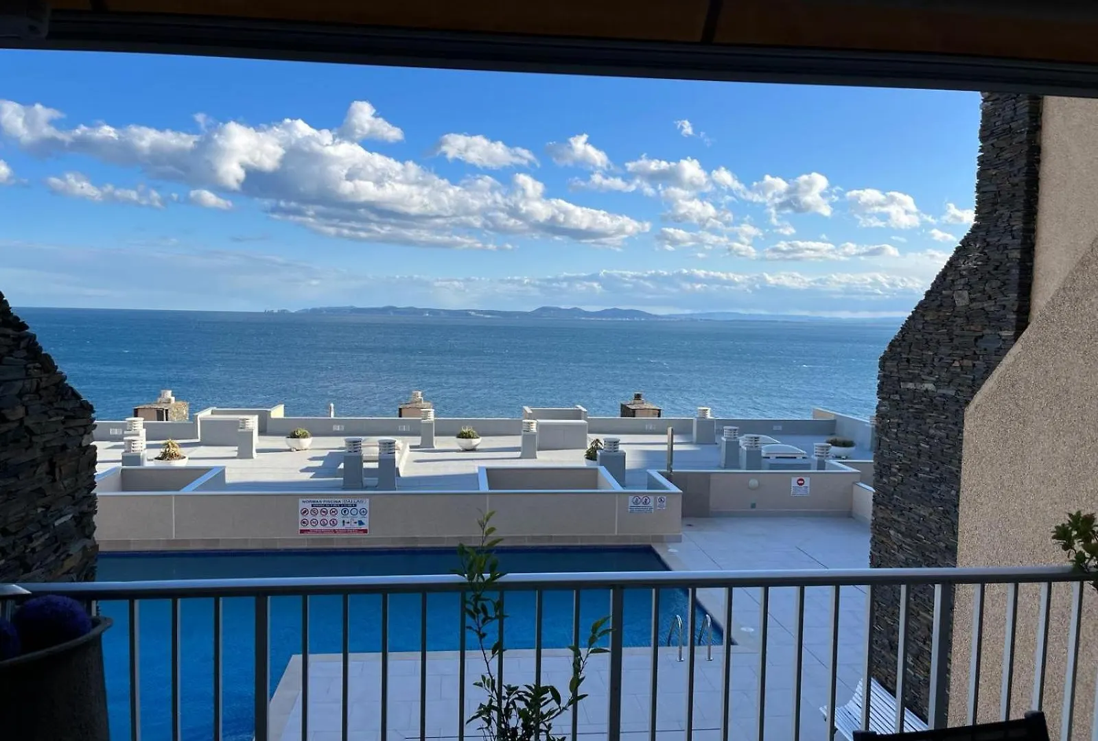 Veuras El Mar - Apartamento Sobre El Mar Dallas Roses 0*,
