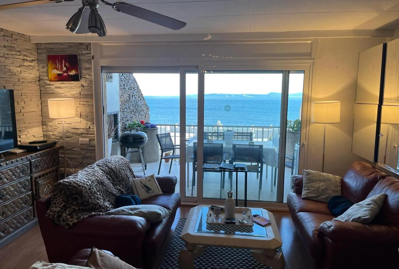 Veuras El Mar - Apartamento Sobre El Mar Dallas Roses Apartment