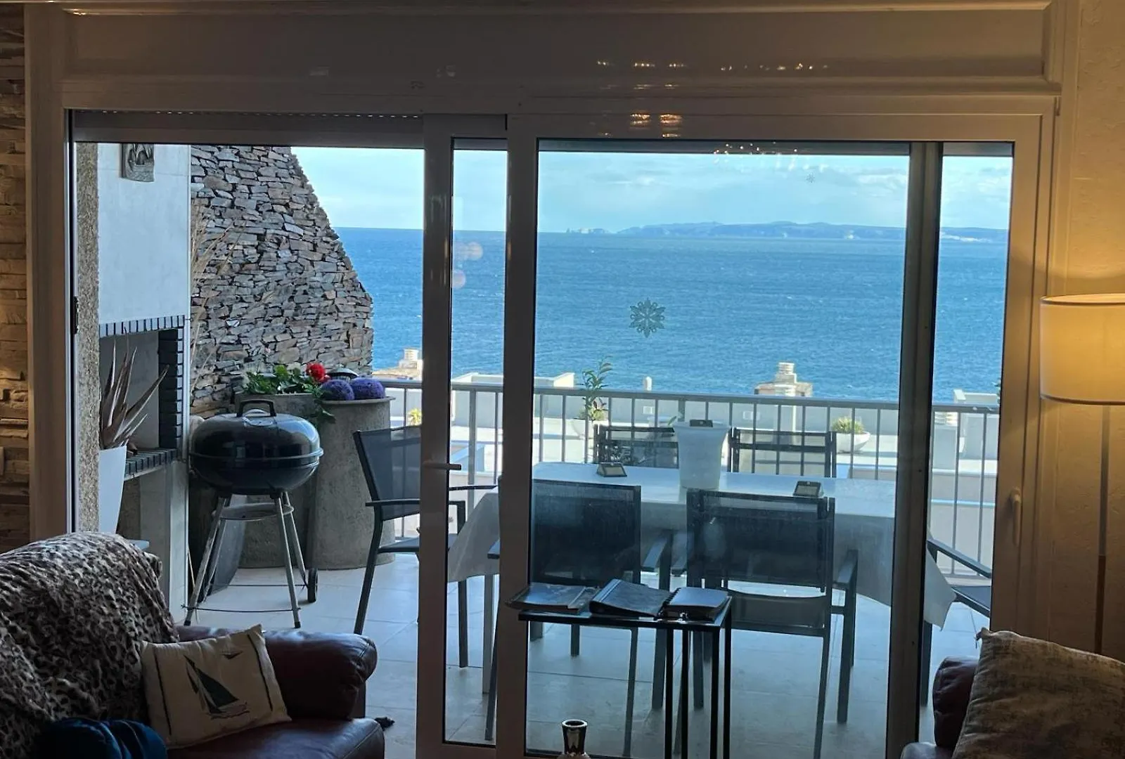 Apartment Veuras El Mar - Apartamento Sobre El Mar Dallas Roses